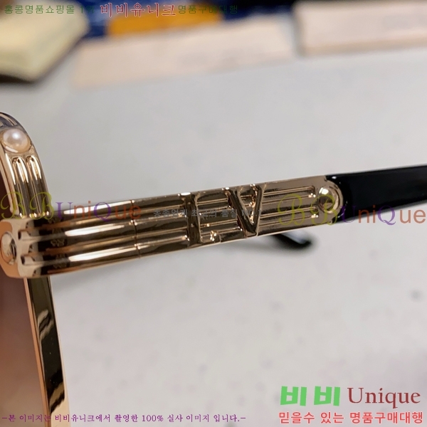 ���̺��� ���۶� LV7984672-2