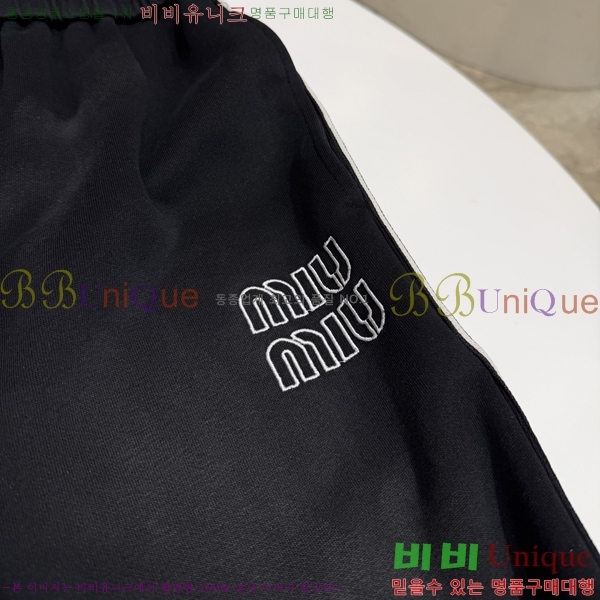 ���� �̿�̿� �ݹ��� M64826-1