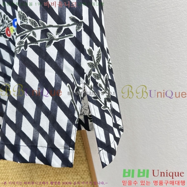 ���� ��* ���� ���� CH4534530-5