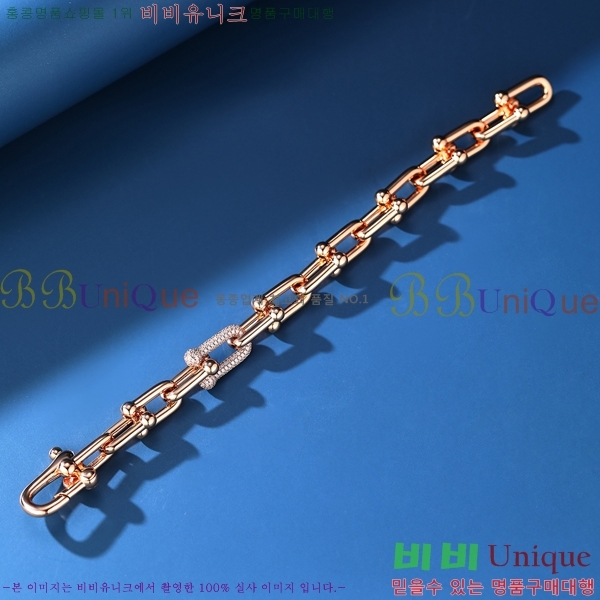 �������� Ƽ�Ĵ� ���� TIF047478-3