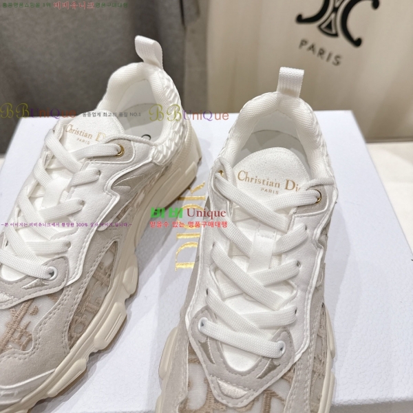 ���� ��� ���̺� ����Ŀ�� 42DR2652937-1