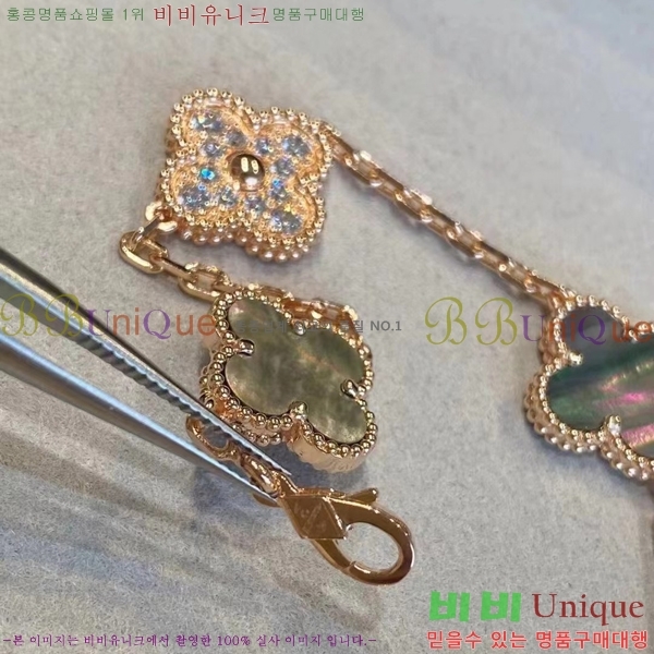 ��Ŭ�������� ���Ժ�� 5�� ��Ƽ�� ���� 22VA266164-3