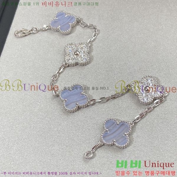 ��Ŭ�������� ���Ժ�� 5�� ��Ƽ�� ���� 22VA266164-1