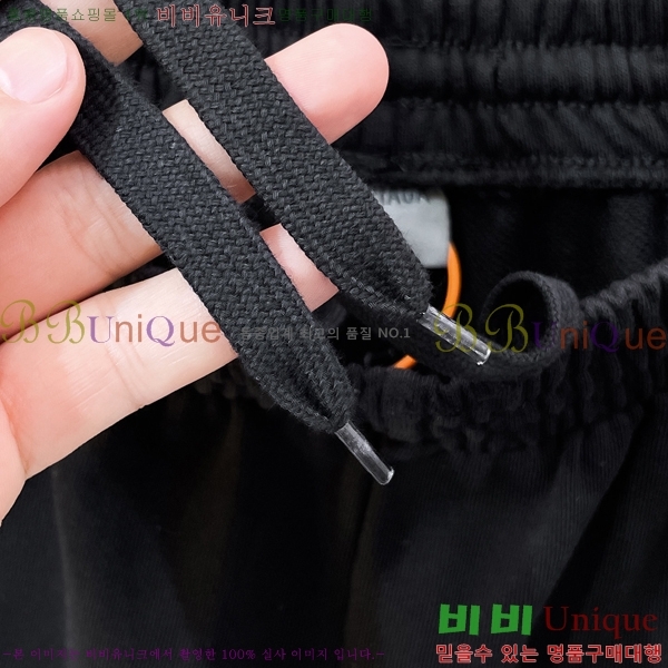 ���� �߷��þư� �ݹ��� BA136742-1