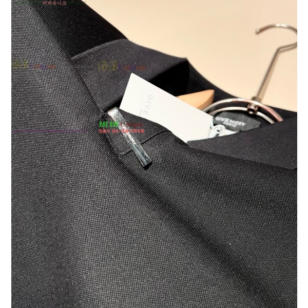 ���� ����� ī�� ����Ƽ GV967545-2