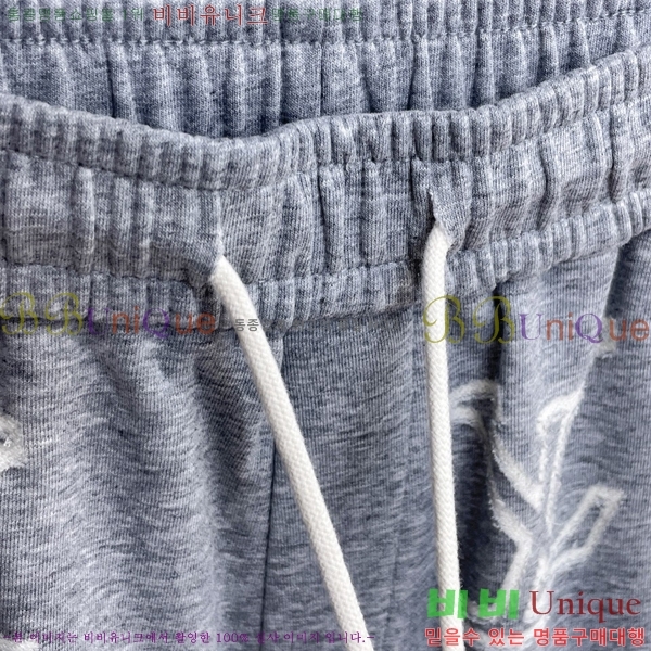 ���� ���̺��� �ݹ��� LV635802-4