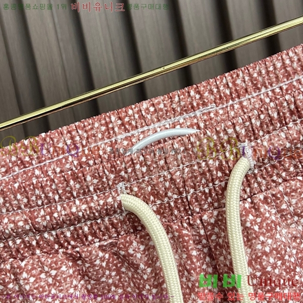 ���� ���ڷ� ��ġ�ڸ� �ݹ��� 21BC266118-1