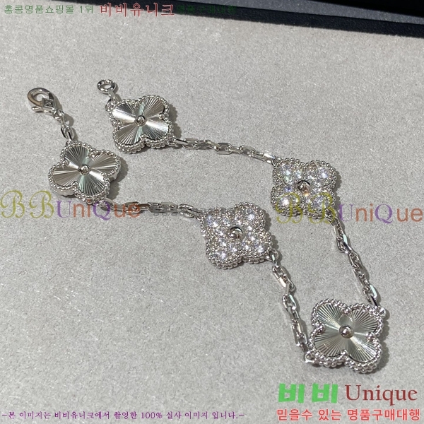 ��Ŭ�������� ���Ժ�� 5�� ��Ƽ�� ���� 22VA266164-2