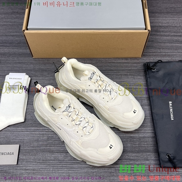 �߷��þư� Triple S ����Ŀ�� �������� BLA122508-3
