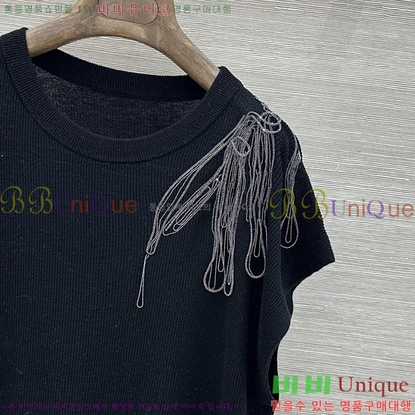 ���� ���ڷ� ��ġ�ڸ� ���� Ƽ���� BC3547478589-9