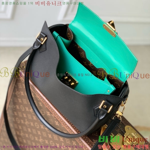 #����*�� ��ī�� ���ǵ� M30327-102