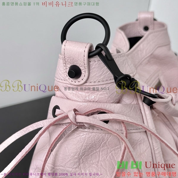 #�߷��þư� 𝗟𝗘 𝗖𝗜𝗧𝗬 𝘽𝙐𝘾𝙆𝙀𝙏 𝘽𝘼𝙂 71287-102