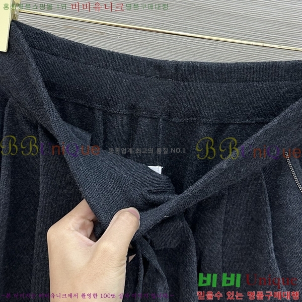 ���� ���ڷ� ��ġ�ڸ� ���� BC567856-3