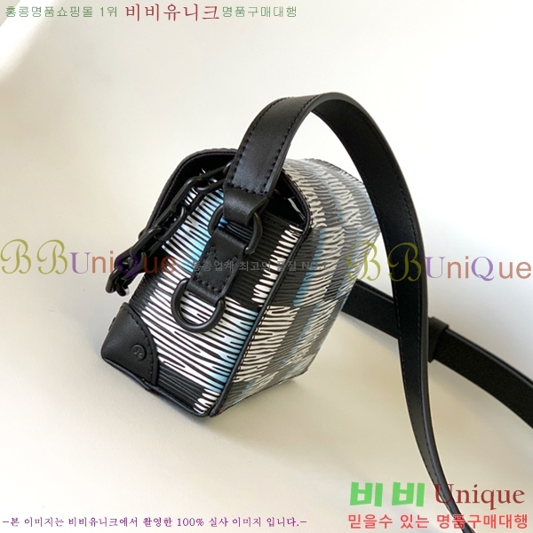 #����*�� �����  M82819-101