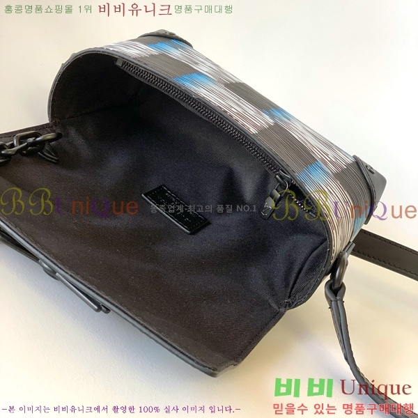 #����*�� �����  M82819-101