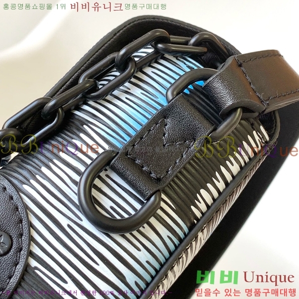 #����*�� �����  M82819-101