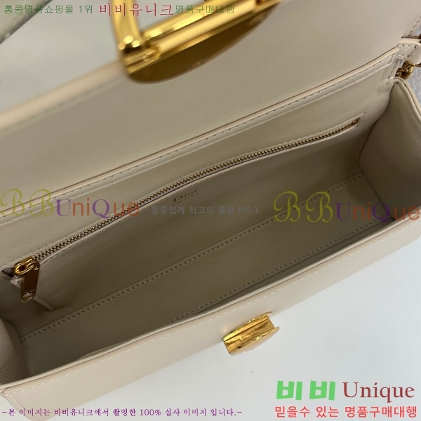 #��* �޴޸��� �Ŀ�ġ M3671-104