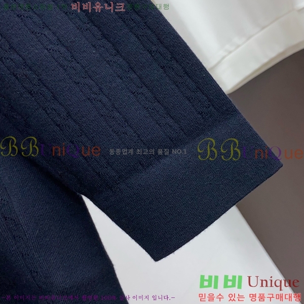 ���� ���ڷ� ��ġ�ڸ� ���� Ƽ���� BC715640-1