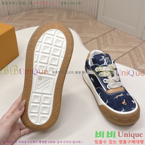 �������� ���̺��� Tilted Sneaker ����Ŀ�� LV402282