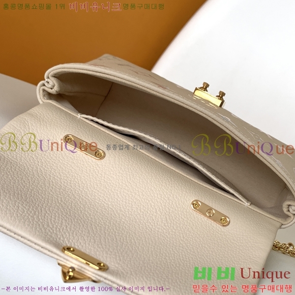 #����*�� Madeleine ���� M25596-101
