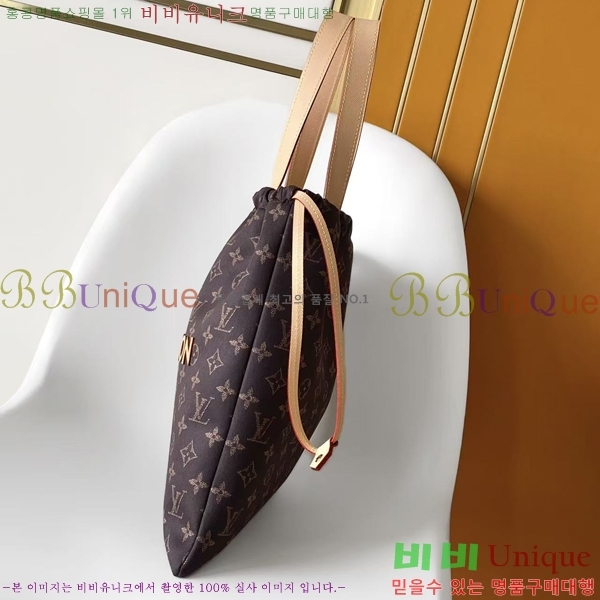 #����*�� Dust Bag Tote ���� M2A558-101